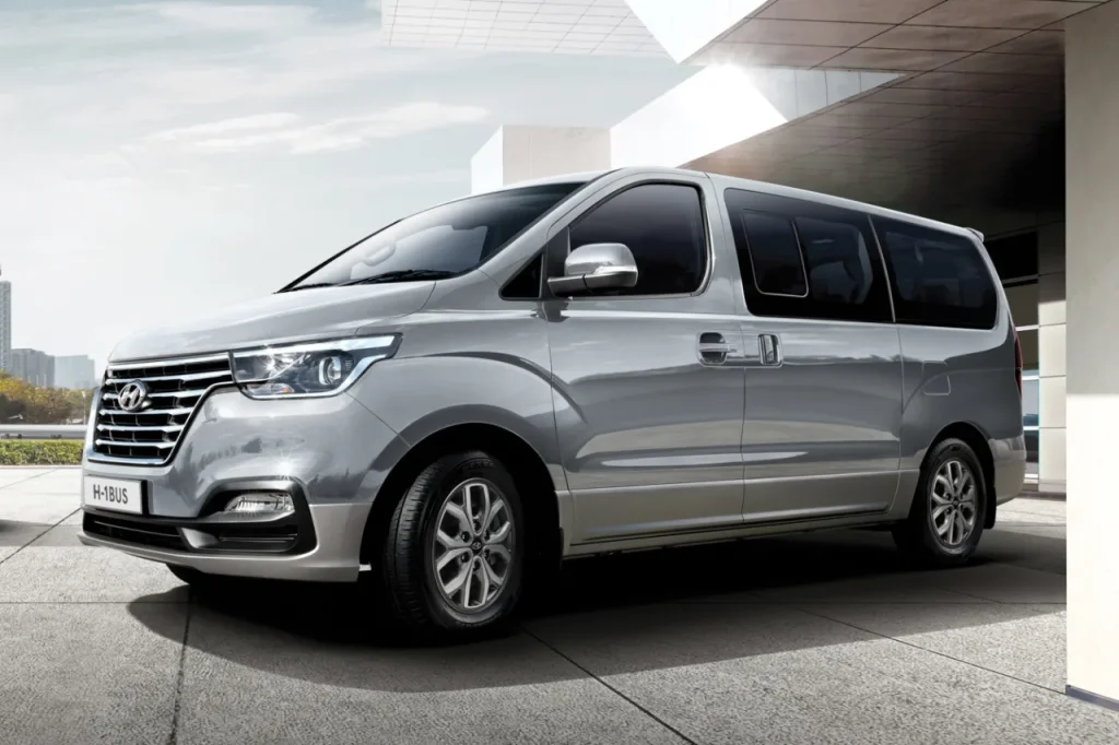 Hyundai H1 9-seater